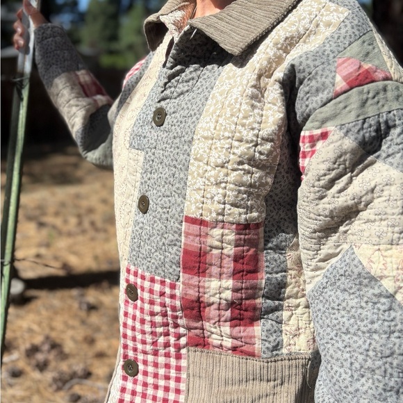 Quilted Women's Patchwork Utility Jacket - Picture 11 of 12
